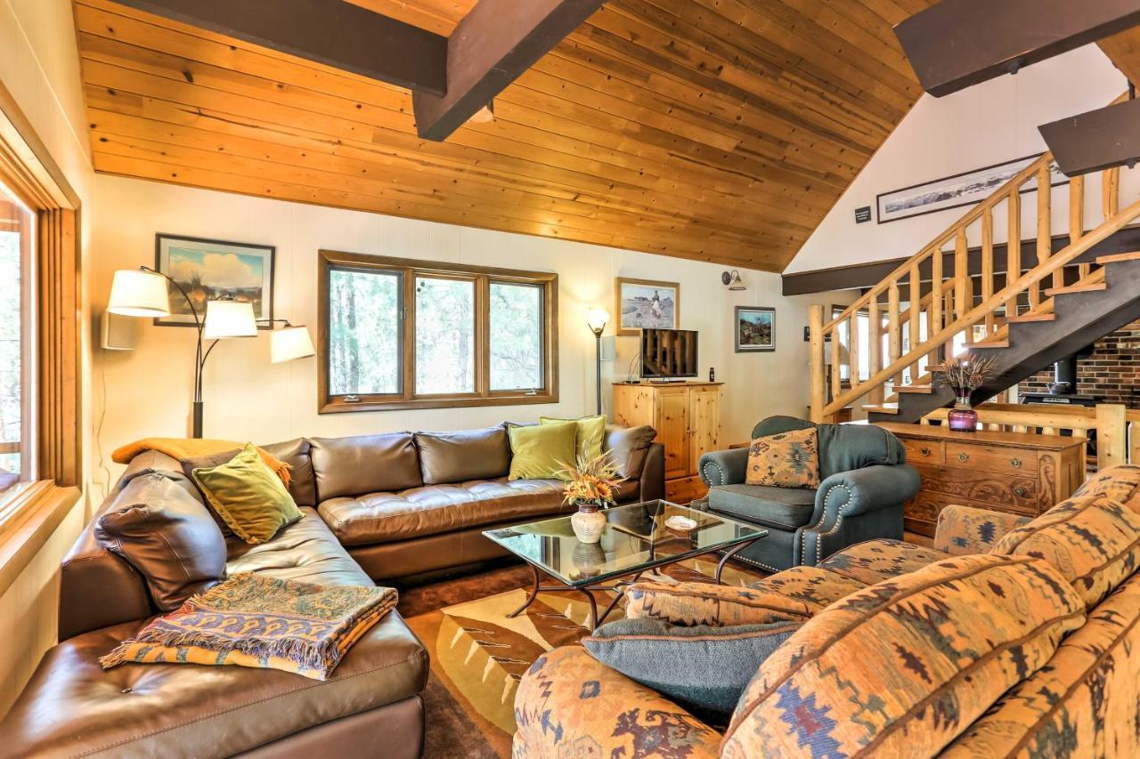 Riverside Winthrop Chalet With Hot Tub And 2 Decks! Exterior photo