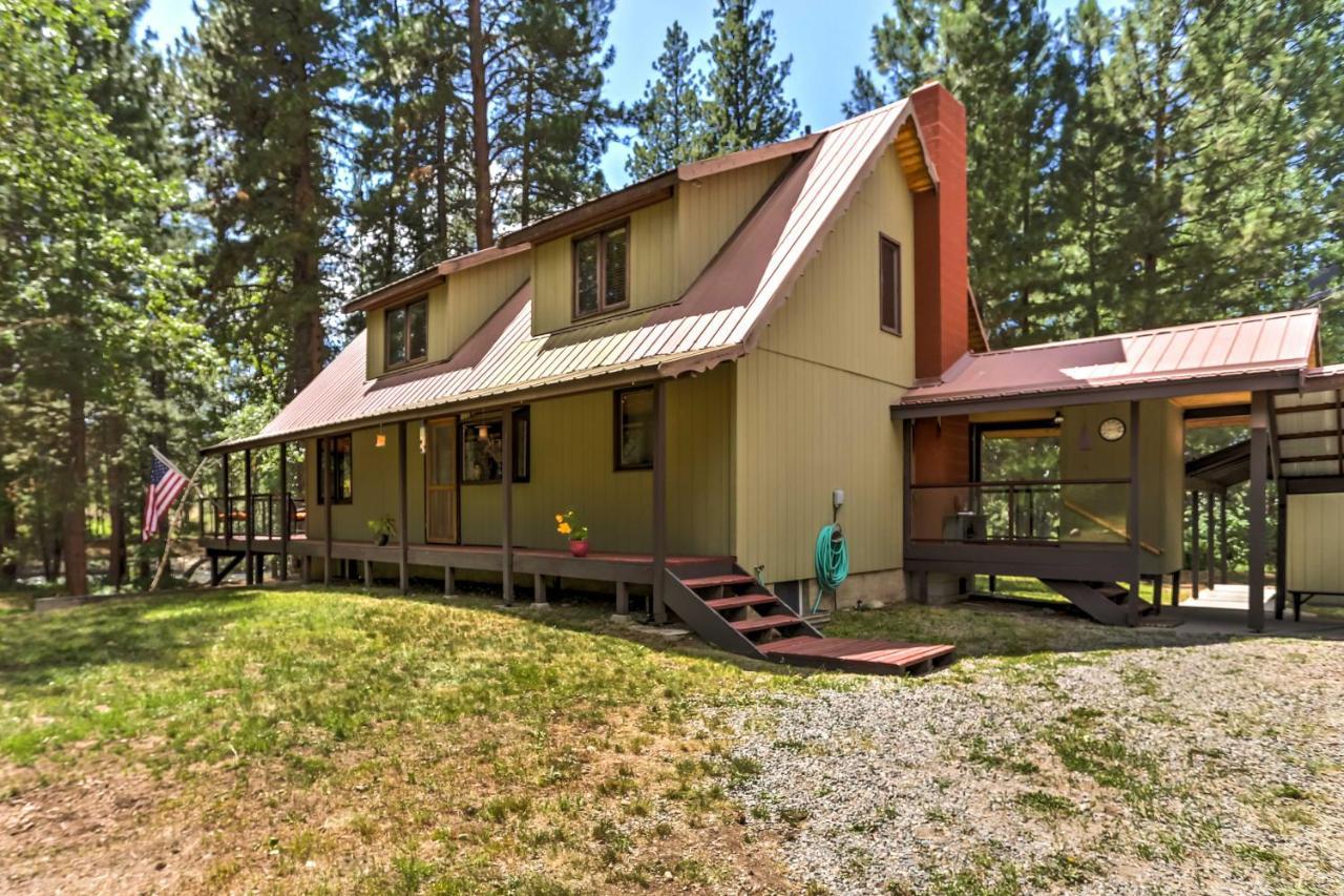 Riverside Winthrop Chalet With Hot Tub And 2 Decks! Exterior photo